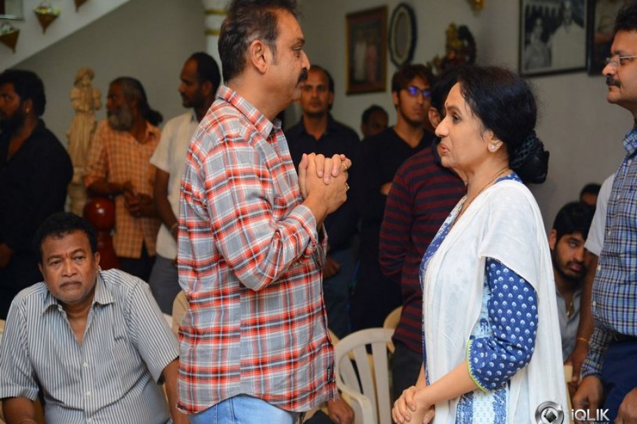 Celebrities-Pay-Homage-to-Vijaya-Nirmala-Garu